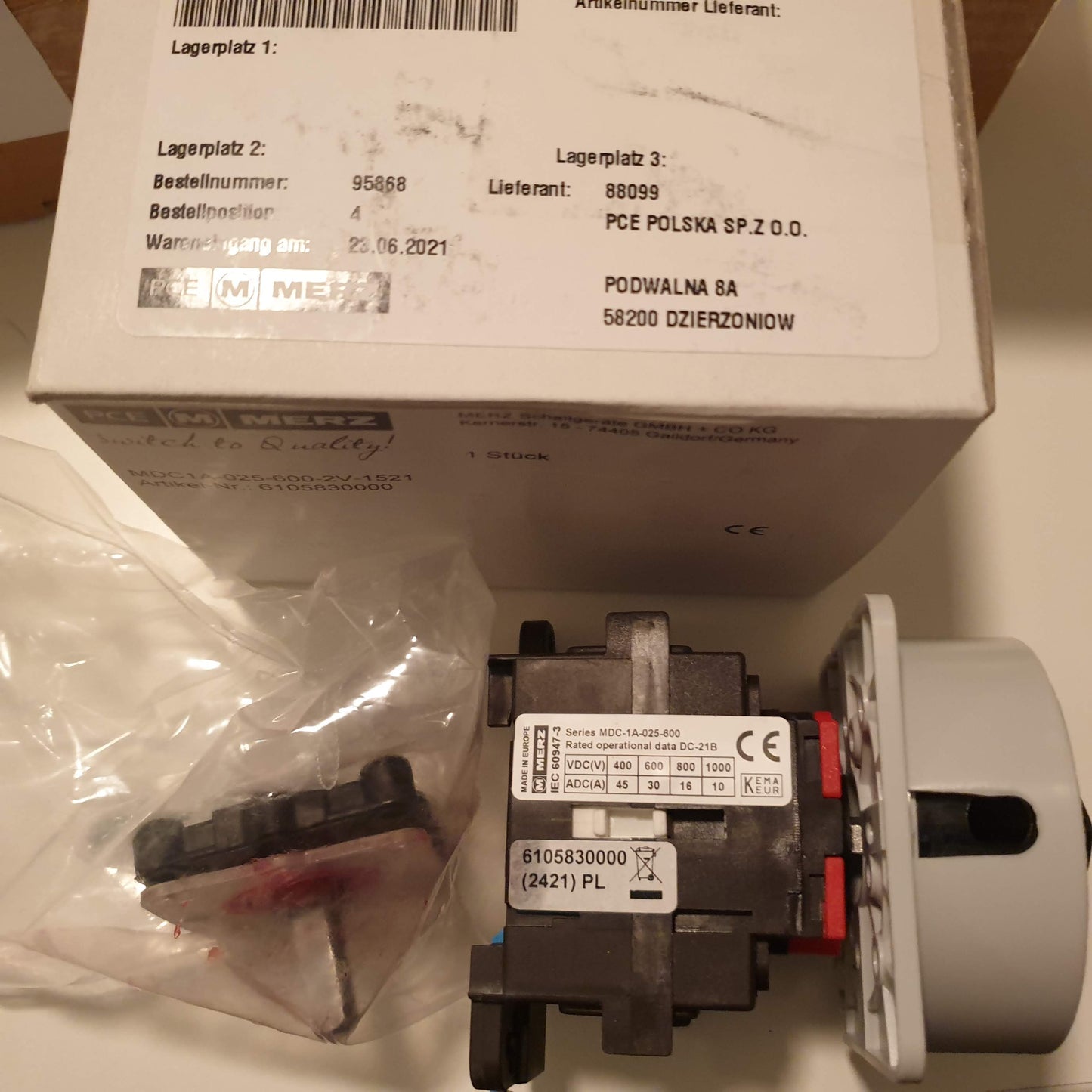Switch, 25A/400Vdc; 1 switch 2 contacts; Merz MDC1A-025-600-2V-1521-DV
