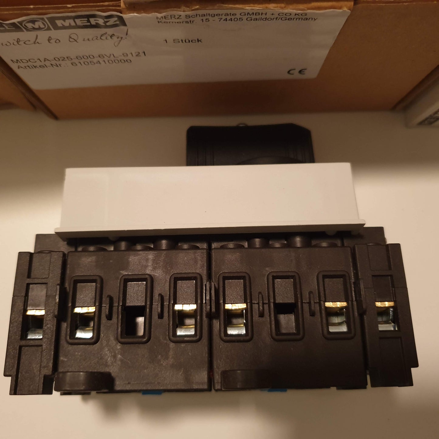 Switch, 160A/48Vdc, 2 switches with 2 contacts; Merz MDC1A-025-600-6VL-9121